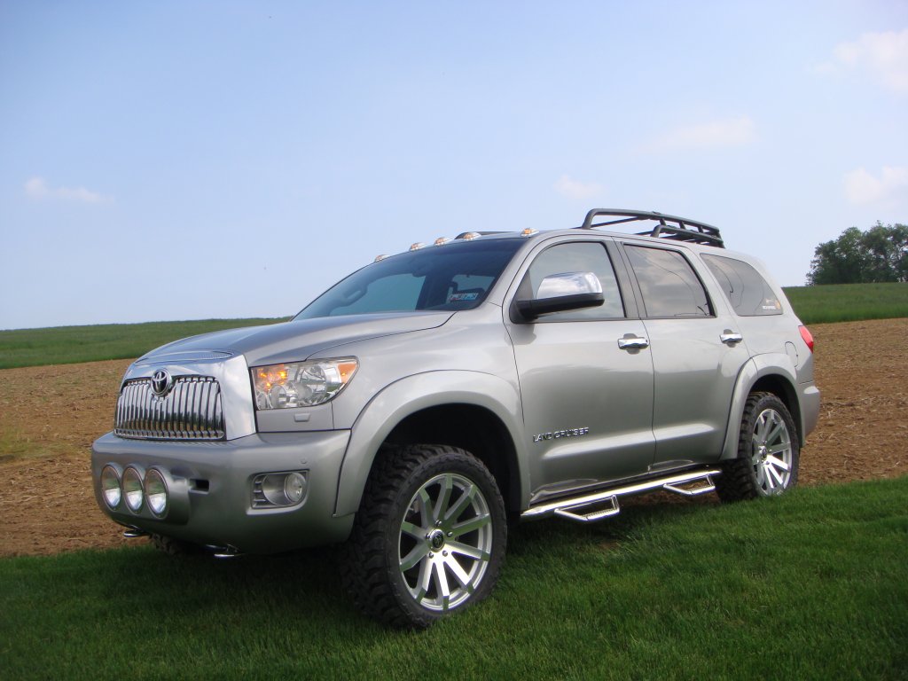 SUV repaired at Rod's Auto Body